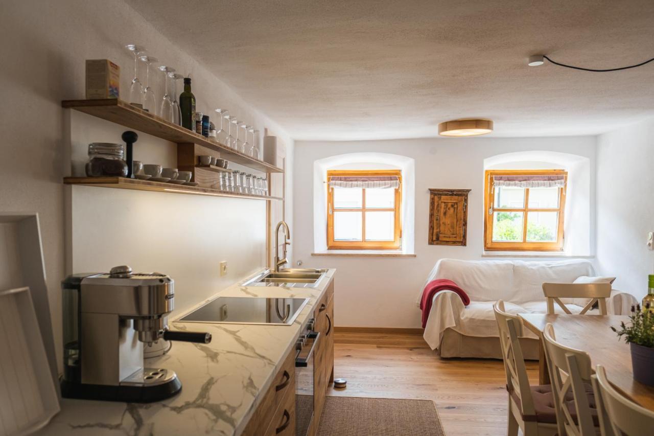 Walting Gehobenes Ambiente In Historischer Wohnung מראה חיצוני תמונה