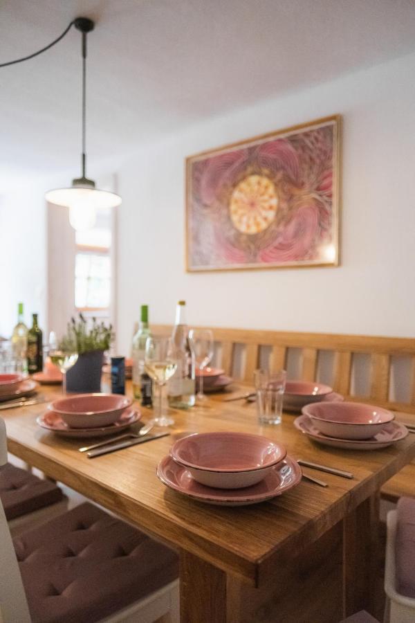 Walting Gehobenes Ambiente In Historischer Wohnung מראה חיצוני תמונה