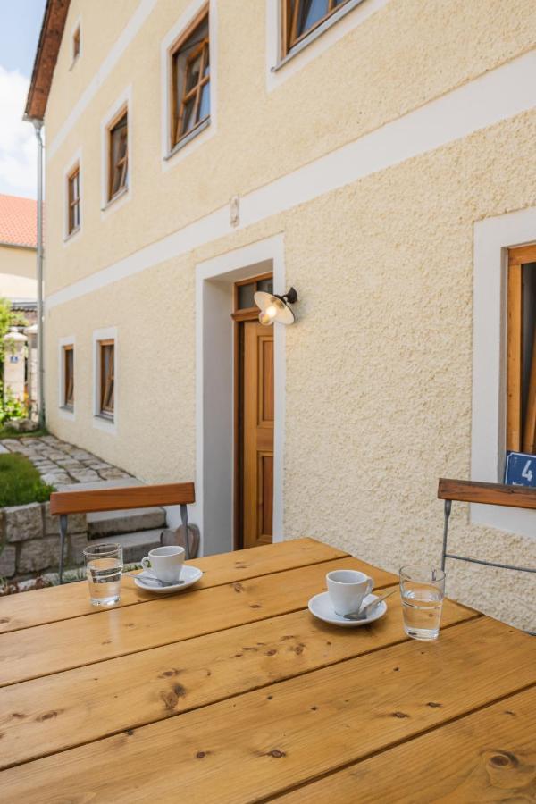 Walting Gehobenes Ambiente In Historischer Wohnung מראה חיצוני תמונה
