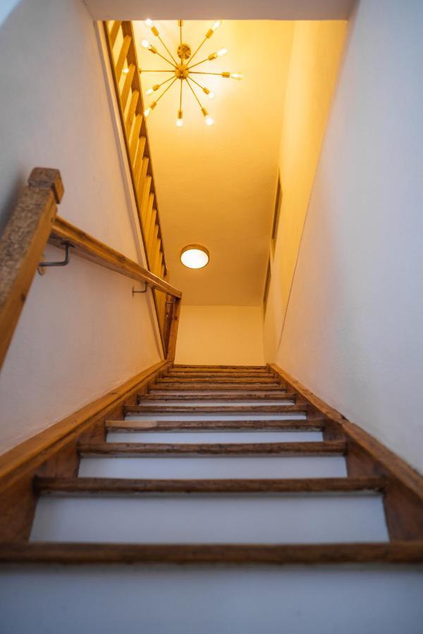 Walting Gehobenes Ambiente In Historischer Wohnung מראה חיצוני תמונה