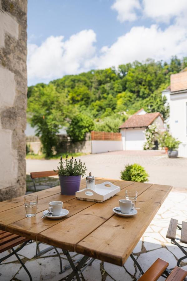 Walting Gehobenes Ambiente In Historischer Wohnung מראה חיצוני תמונה